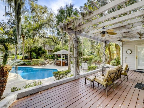 Hilton Head 5 Bedroom Vacation Home Private Pool & Grill