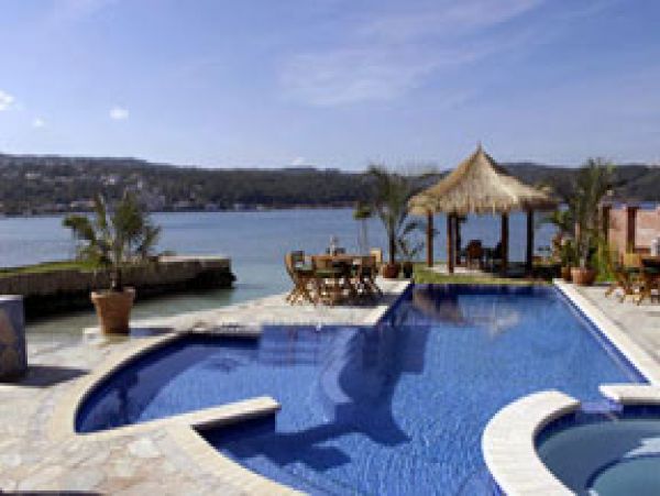 Jamaica Home 1004657