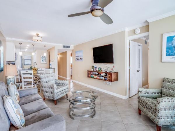 On Beach Fort Myers Vacation Condo Two Bedrooms Gulf Views