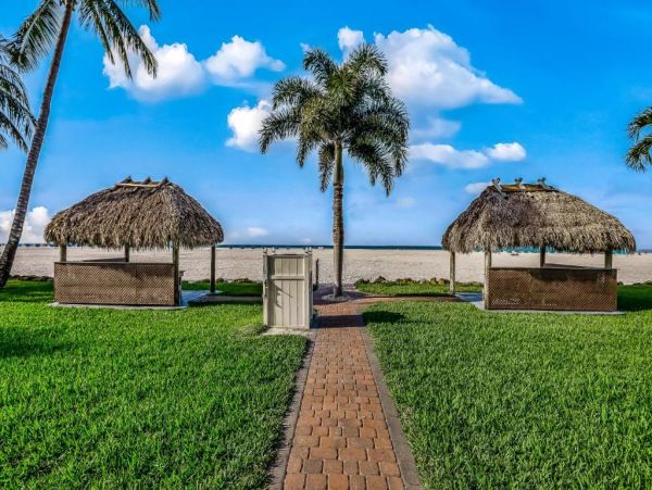 On Beach Fort Myers Vacation Condo Two Bedrooms Gulf Views
