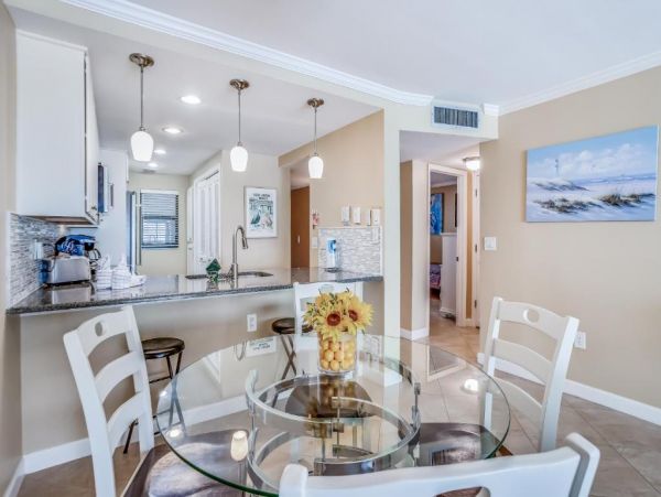 On Beach Fort Myers Vacation Condo Two Bedrooms Gulf Views