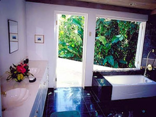 Jamaica Home 1004673