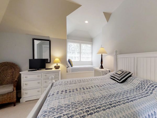 Four Bedroom Walk to Beach Rental Home in Hilton Head