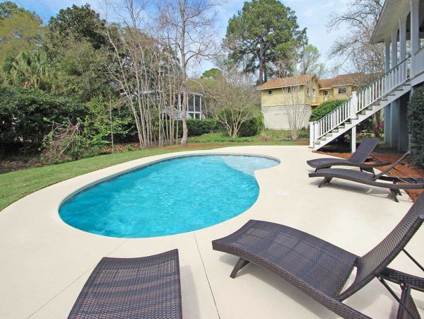 Four Bedroom Walk to Beach Rental Home in Hilton Head