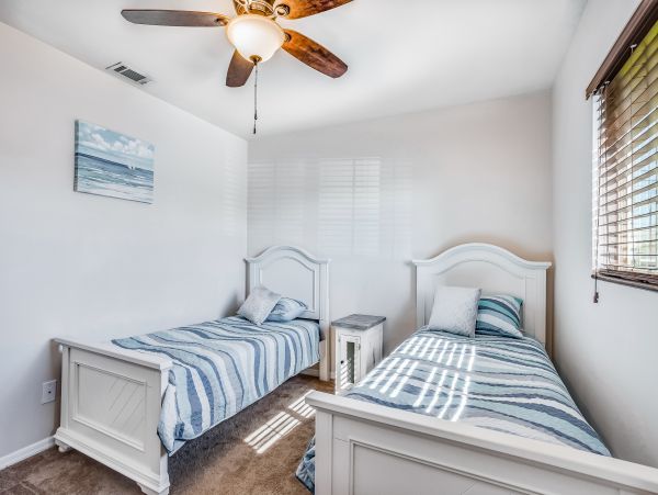 Cape Coral Three Bedroom Pool Home Sleeps Six Guests