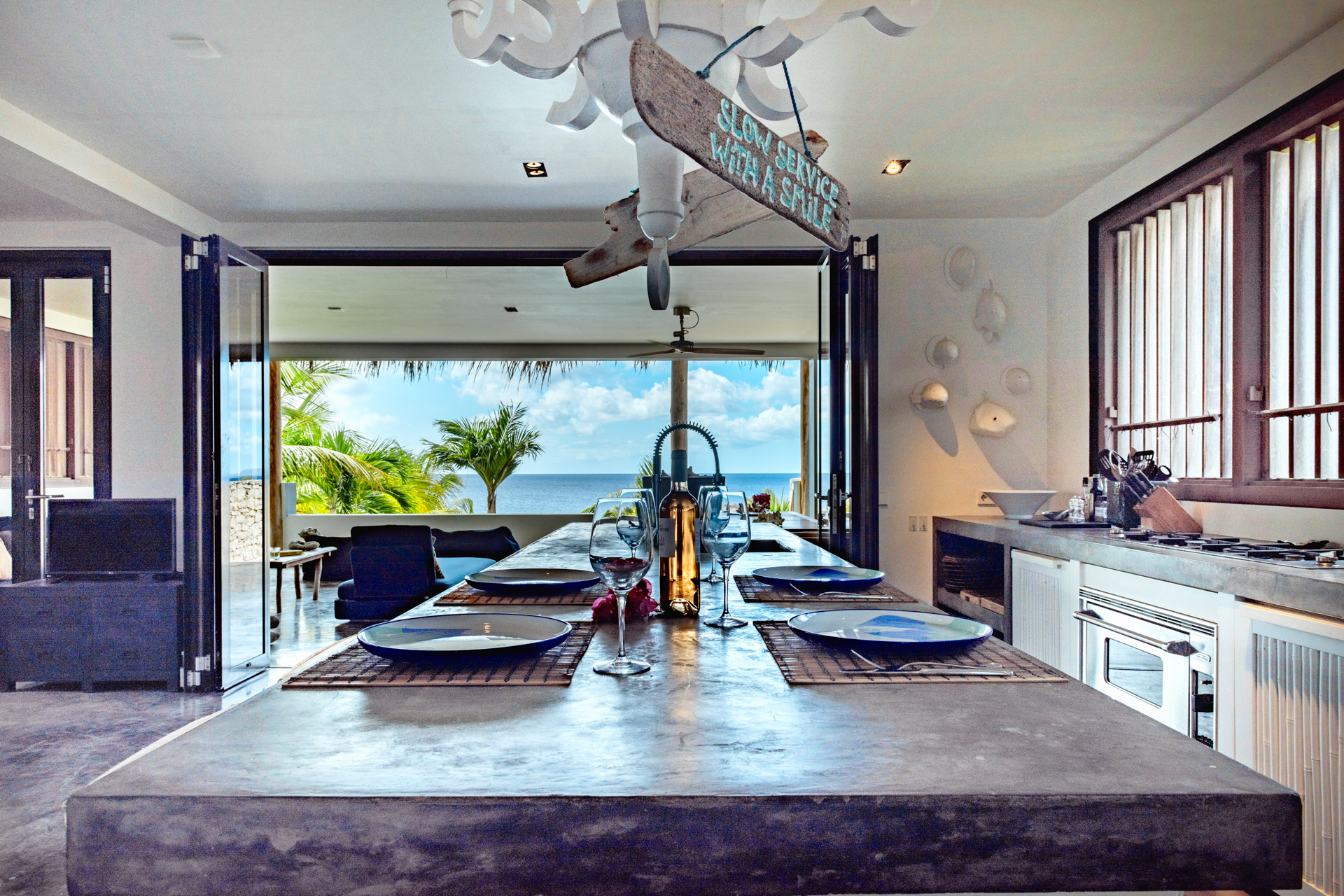 Spectacular Four Bedroom Bonaire Oceanfront Villa