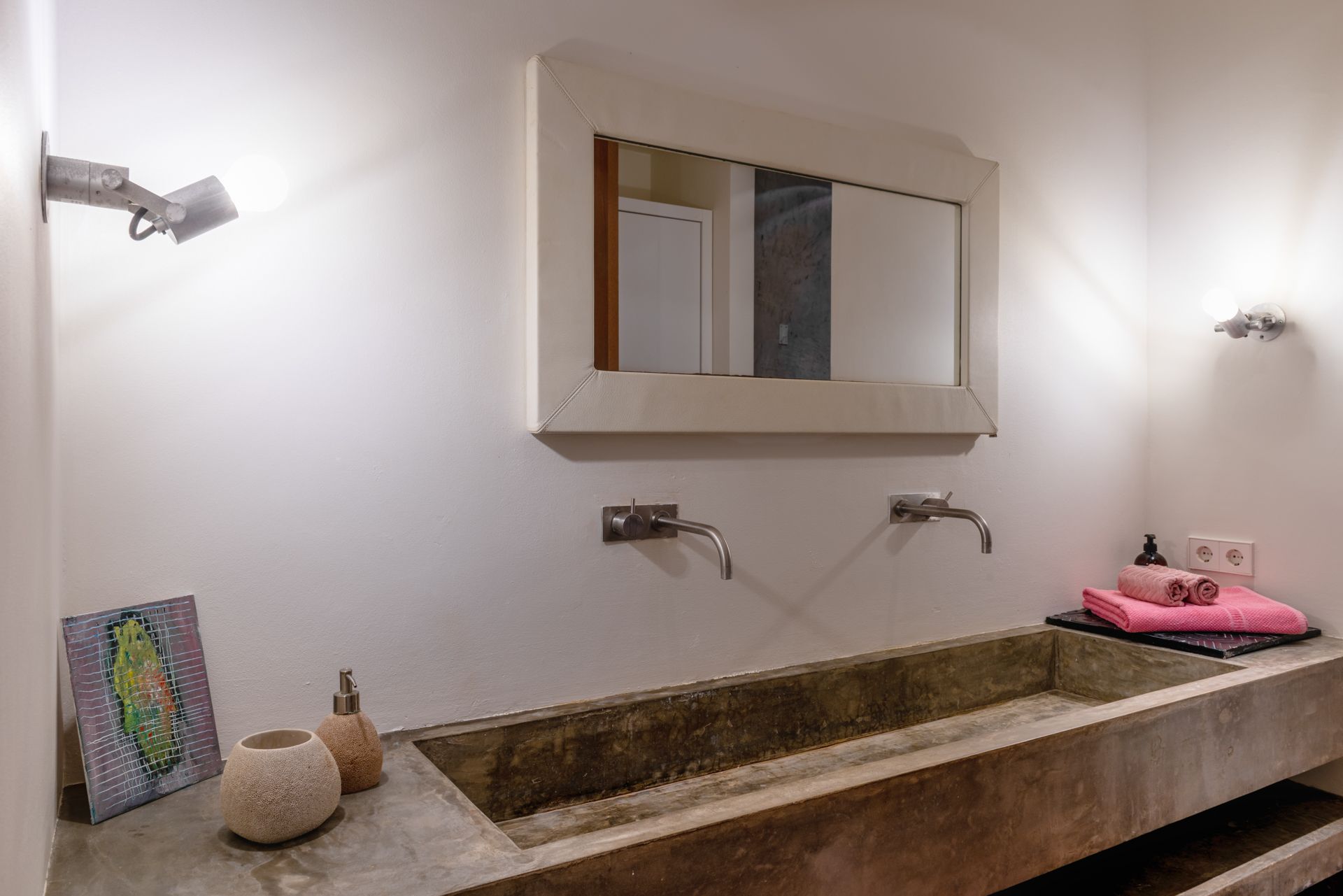 Spectacular Four Bedroom Bonaire Oceanfront Villa