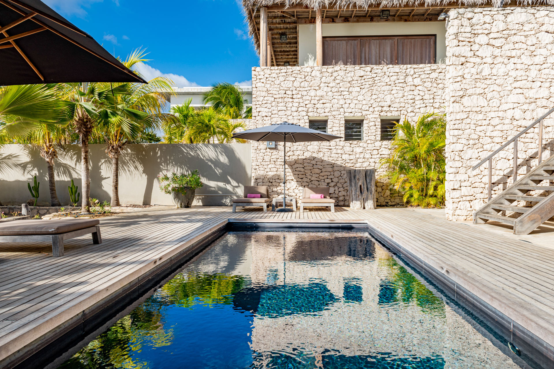 Spectacular Four Bedroom Bonaire Oceanfront Villa