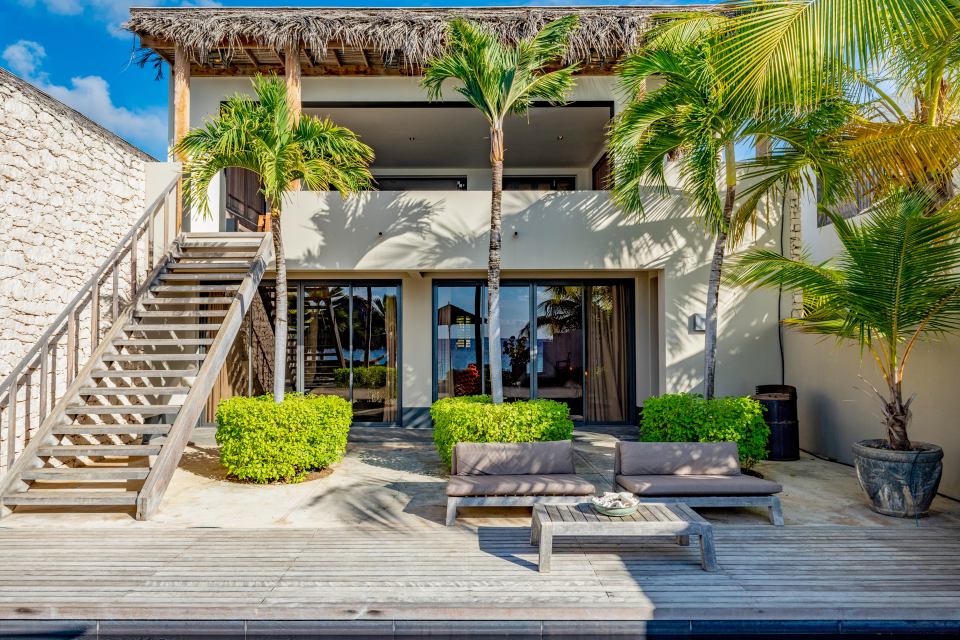 Spectacular Four Bedroom Bonaire Oceanfront Villa