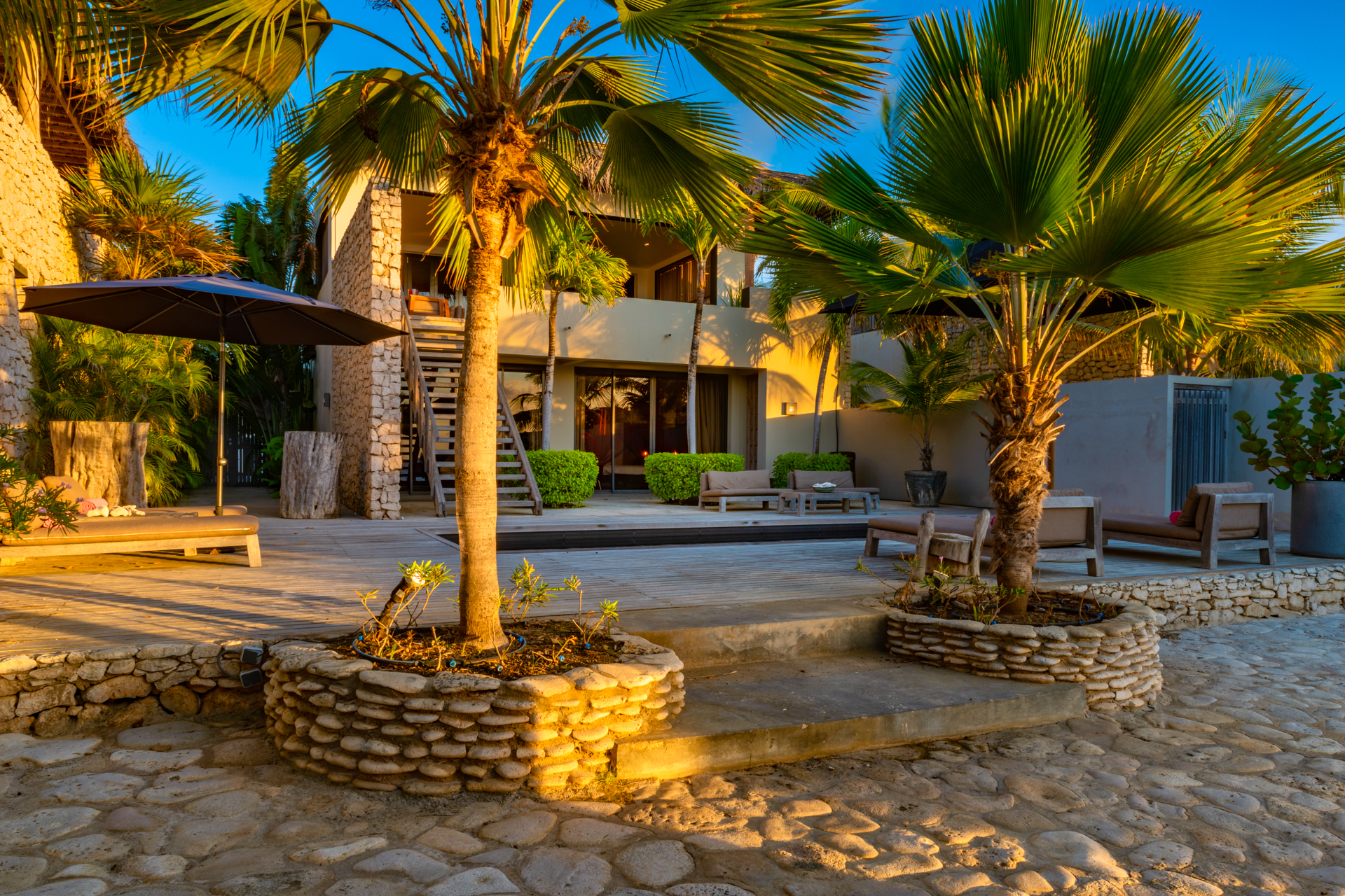 Spectacular Four Bedroom Bonaire Oceanfront Villa