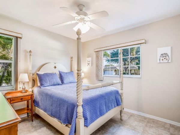 Cape Coral Vacation Home with Three Bedrooms & Private Pool