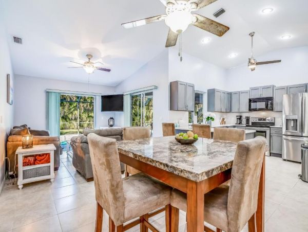 Cape Coral Vacation Home with Three Bedrooms & Private Pool