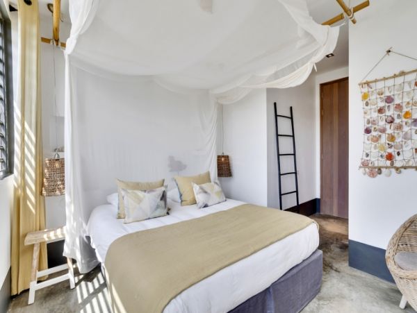 Bonaire Oceanfront Five Bedroom Vacation Villa