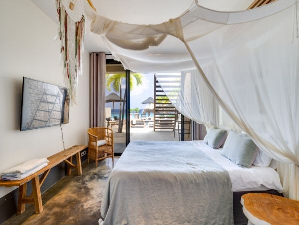 Bonaire Oceanfront Five Bedroom Vacation Villa
