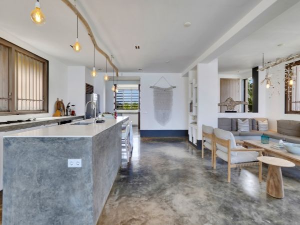 Bonaire Oceanfront Five Bedroom Vacation Villa