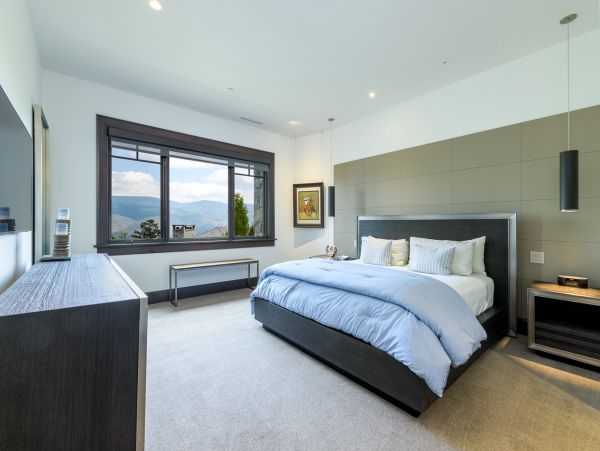 Chic Ski in Ski out Lodge in Beaver Creek with Great Views