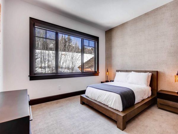 Chic Ski in Ski out Lodge in Beaver Creek with Great Views