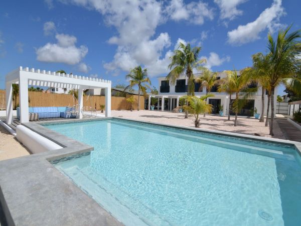 Bonaire Home 1004704