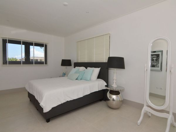 Bonaire Home 1004704