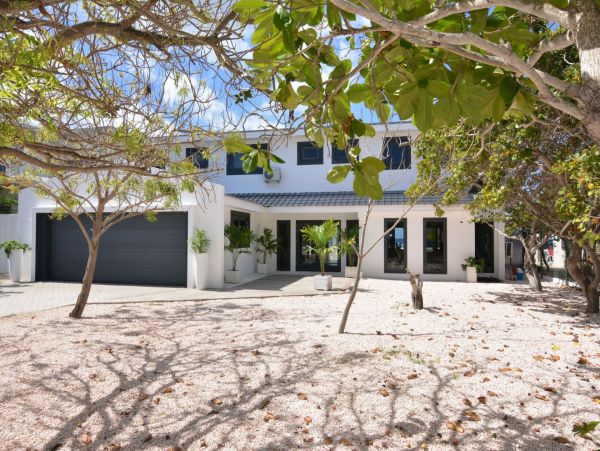 Bonaire Home 1004704
