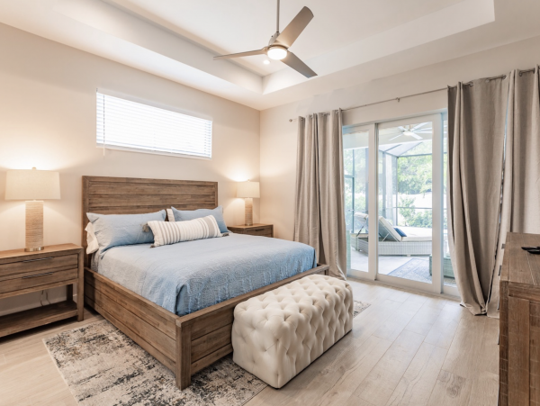 Executive Class Home in Naples Sleeps 10 1.2 Miles to Beach