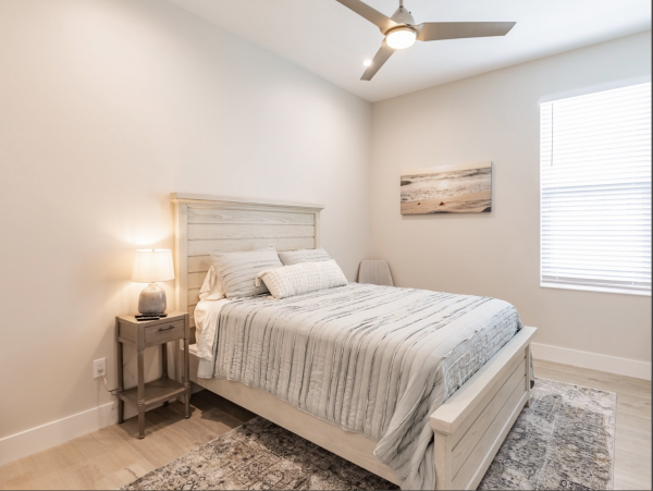 Executive Class Home in Naples Sleeps 10 1.2 Miles to Beach