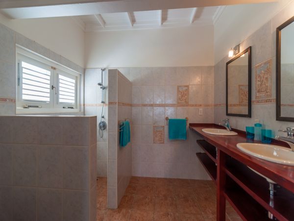 Bonaire Home 1004716