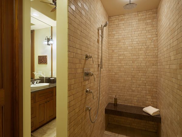 Luxurious Vacation Villa in Kauai Pool Three Bedroom Plus Den