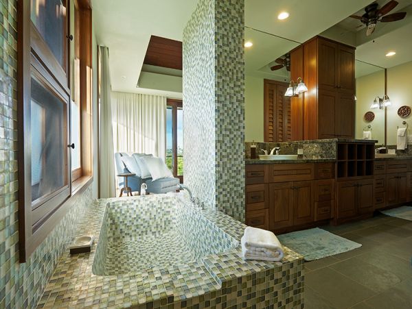 Luxurious Vacation Villa in Kauai Pool Three Bedroom Plus Den