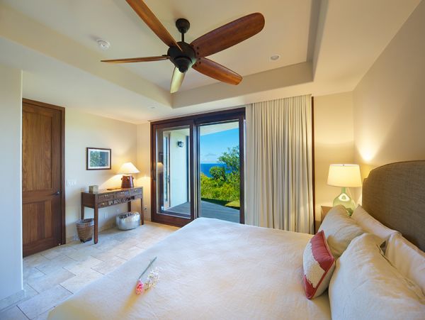 Luxurious Vacation Villa in Kauai Pool Three Bedroom Plus Den