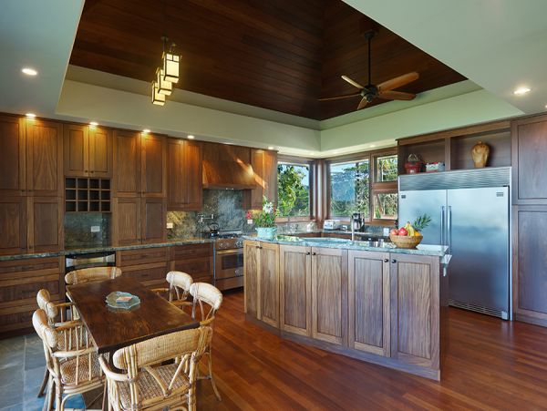 Luxurious Vacation Villa in Kauai Pool Three Bedroom Plus Den