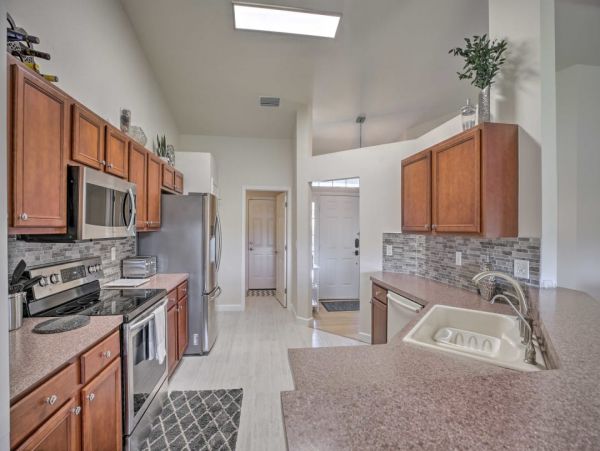 Canal Front Charming 4 Bedroom Home with Screened Patio