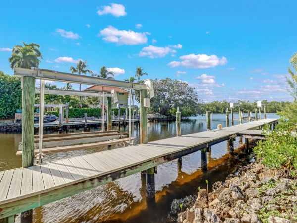 Three Bedroom Bonita Springs Bay Front Vacation Duplex