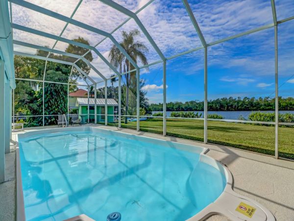 Three Bedroom Bonita Springs Bay Front Vacation Duplex