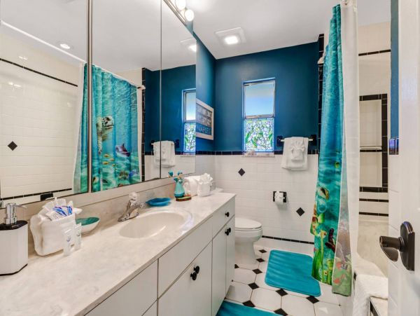 Three Bedroom Bonita Springs Bay Front Vacation Duplex