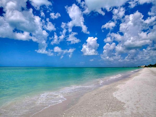 Three Bedroom Bonita Springs Bay Front Vacation Duplex