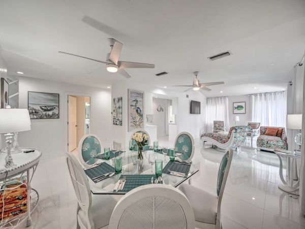Marco Island Vacation Condo Three Bedrooms with Pool