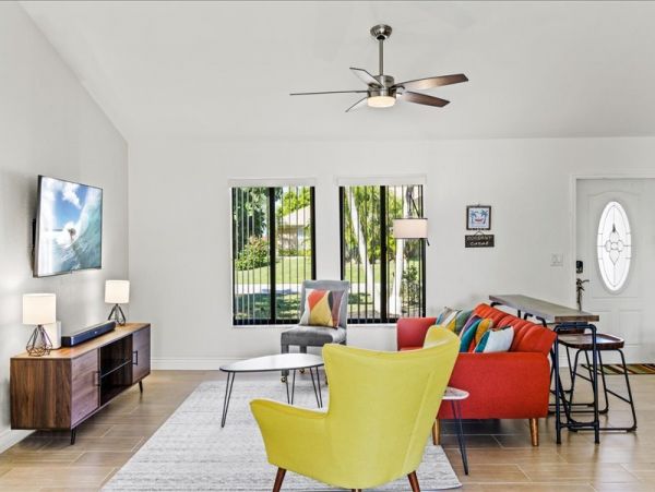 Cape Coral Three Bedroom Vacation Home with Canal View