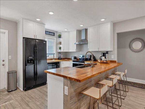 Beautiful Sarasota Vacation Home Three Bedrooms Sleeps 6