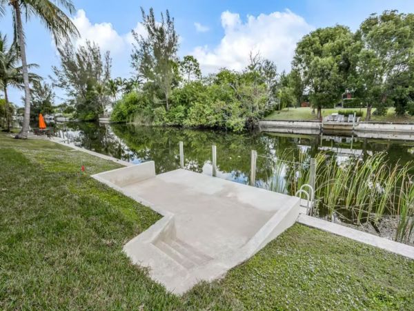 Beautiful Cape Coral Vacation Home Private Pool Sleeps 6