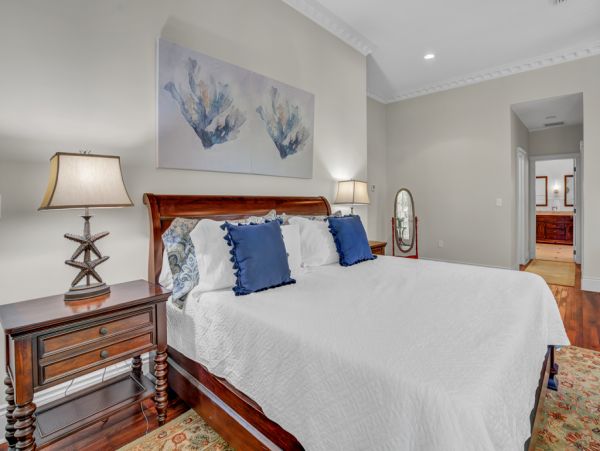 Florida Keys 4 Bedroom Luxury Home + Poolside Apartment