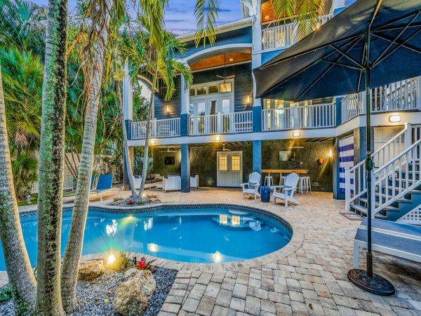 Luxury Anna Maria 4 Bedroom Home with Private Pool & Spa