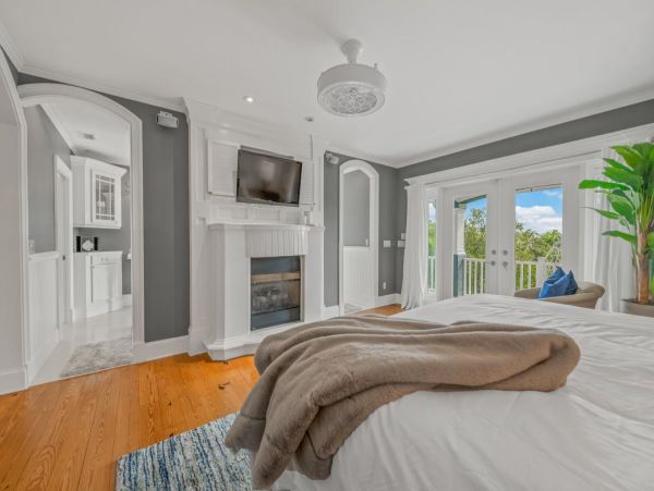 Luxury Anna Maria 4 Bedroom Home with Private Pool & Spa