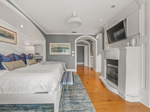 Luxury Anna Maria 4 Bedroom Home with Private Pool & Spa