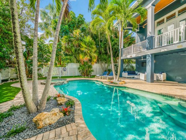 Luxury Anna Maria 4 Bedroom Home with Private Pool & Spa