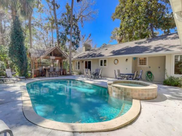Hilton Head Home with Private Pool & Outdoor Bar/Kitchen