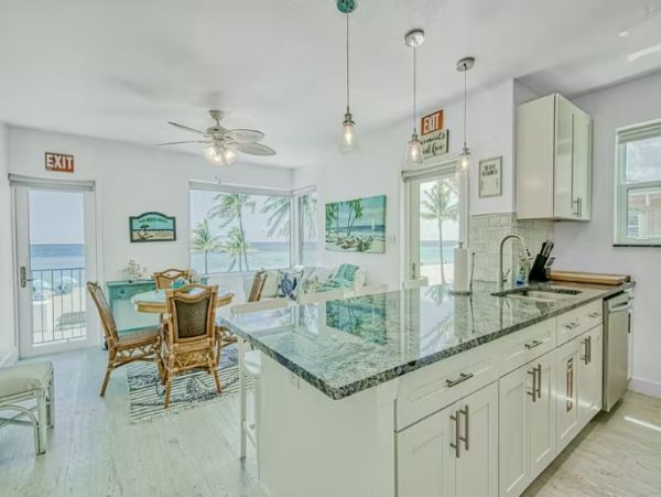 Three Bedroom Oceanfront Condo in Hollywood FL Gulf Views