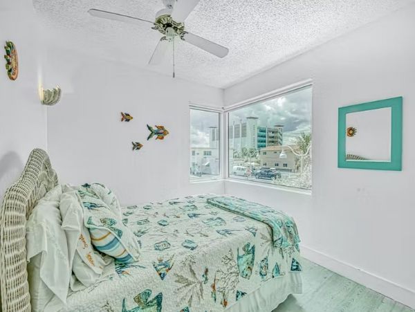 Three Bedroom Oceanfront Condo in Hollywood FL Gulf Views
