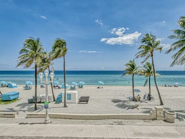 Three Bedroom Oceanfront Condo in Hollywood FL Gulf Views