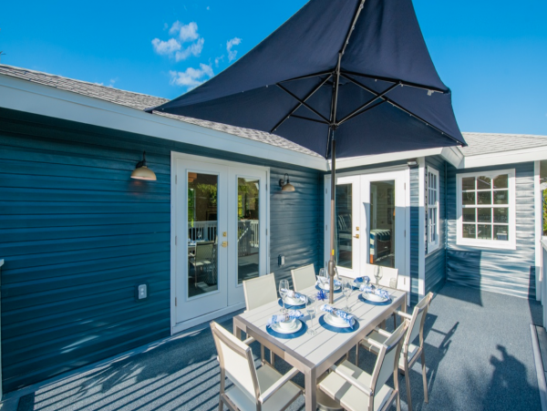 Luxury Longboat Key Walk to Beach 3 Bedroom Vacation Home